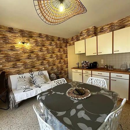 P2 Avec Terrasse Proche De La Apartmán *